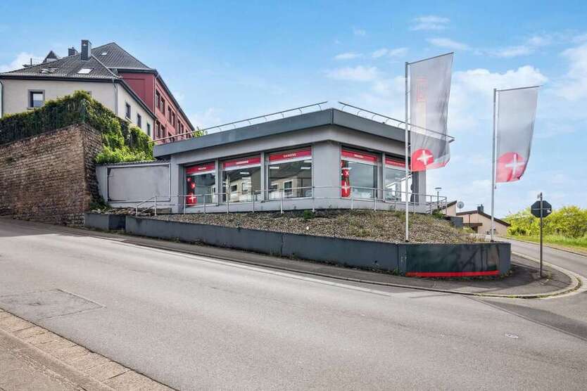 Einzelhandel in Homburg Einöd 195.000 € 270 m²