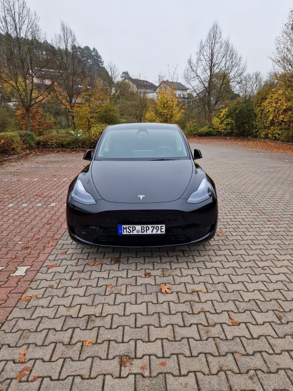 Tesla Model Y 55.000 km 32.700 € Triefenstein 97855