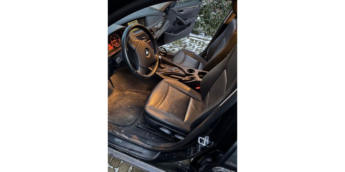 BMW X1 243.000 km 6.500 &euro; Porta Westfalica 32457