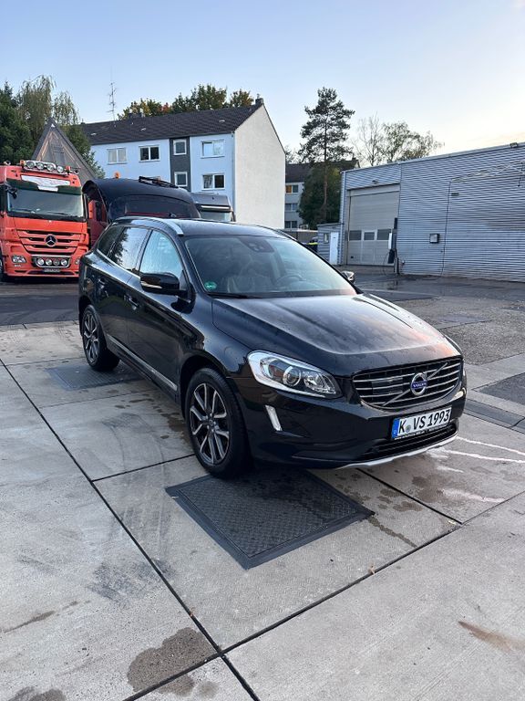 Volvo XC60 130.500 km 21.500 € Köln 51109
