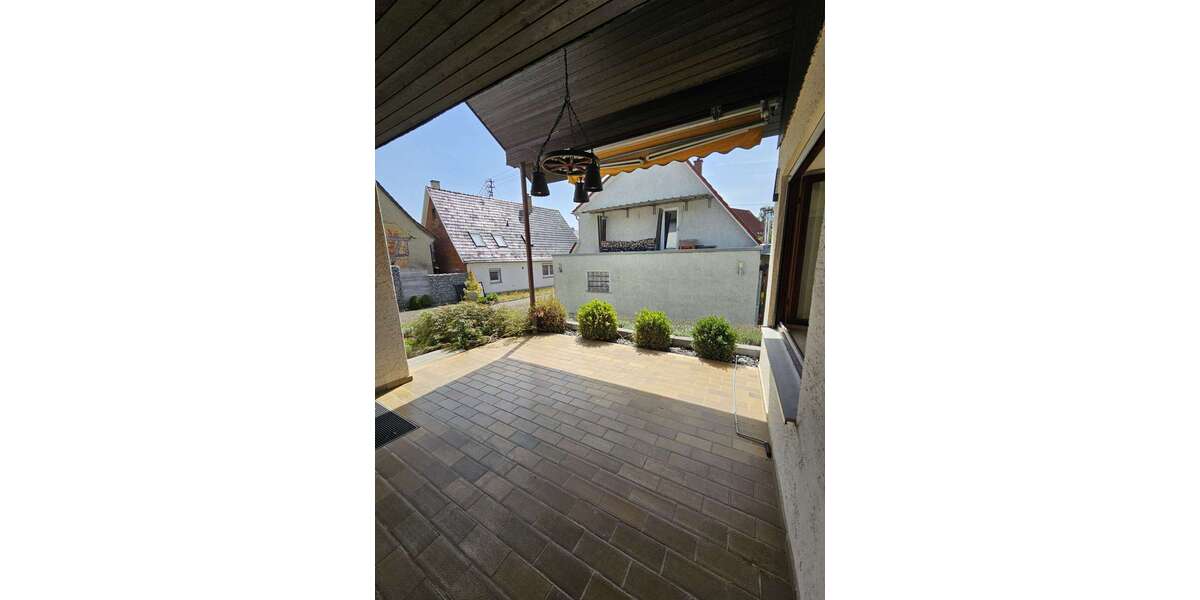 Haus zum Kaufen in Heuchlingen 449.000 € 228 m² 9 zimmer