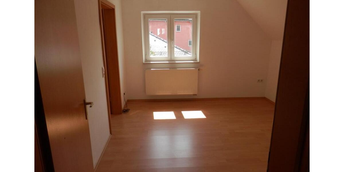 Einfamilienhaus Neuötting - 5 Zimmer, 105 m&sup2;, 1.200&euro; | Angebot:26408413