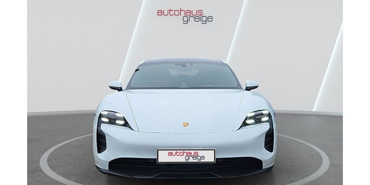 Porsche Taycan 79.000 km 58.900 € Hasselroth 63594