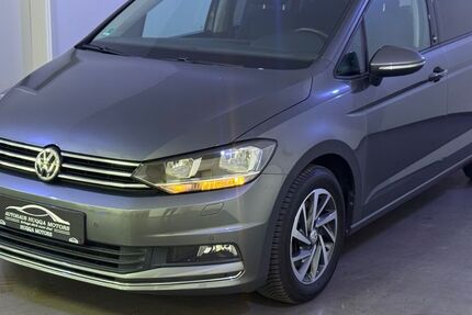 VW Touran 57.000 km 18.950 &euro; Bielefeld 33649