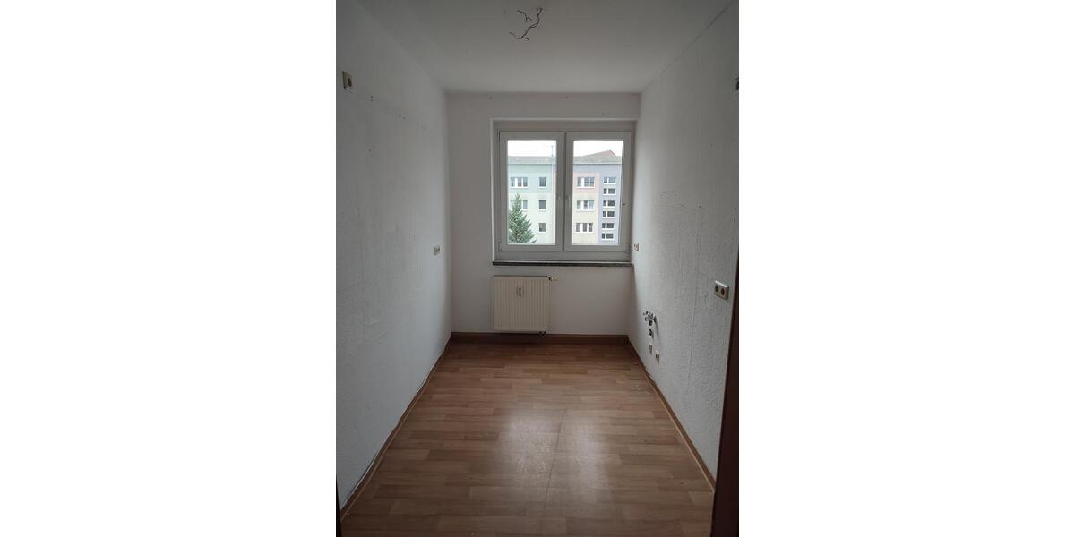 Etagenwohnung Kamenz - 5 Zimmer, 84 m&sup2;, 570&euro; | Angebot:25907378