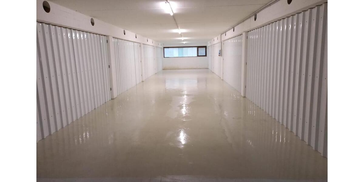 Lagerfläche Werkstatt Halle Garage KFZ 100qm mit WC Nutzung zimmer