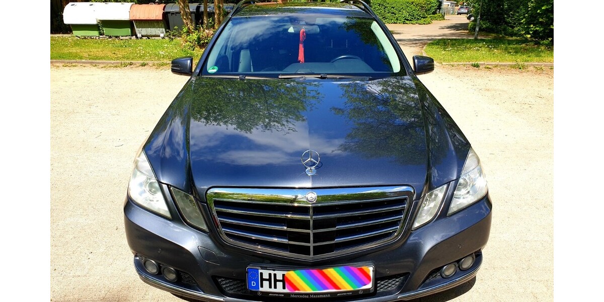 Mercedes-Benz E-Klasse 267.000 km 9.900 € Hamburg 20038