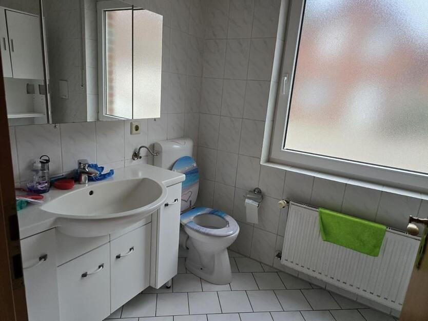 Schöne 3 ZKB Erdgeschoss Wohnung mit Stellplatz zimmer
