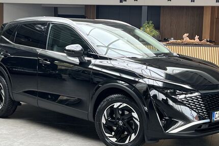 Nissan Qashqai 16.372 km 25.440 &euro; Cadolzburg bei Nürnberg 90556