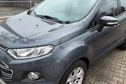Ford EcoSport 63.900 km 9.490 &euro; Puchheim bei München 82178