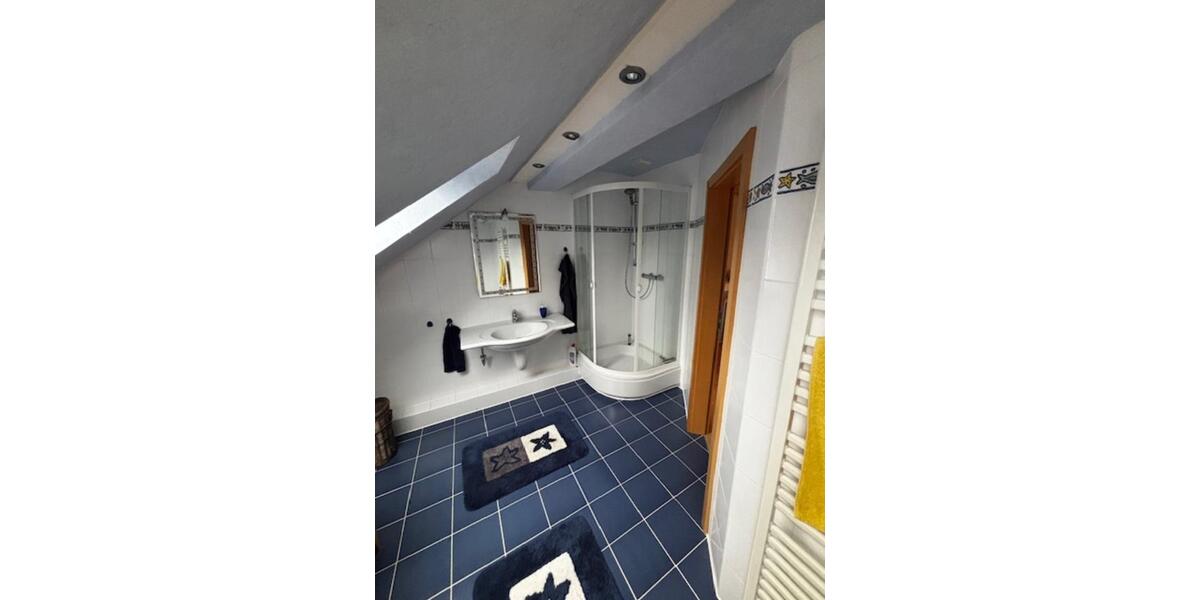 Dachgeschoßwohnung Bremen Blumenthal - 3 Zimmer, 105 m&sup2;, 850&euro; | Angebot:25452270