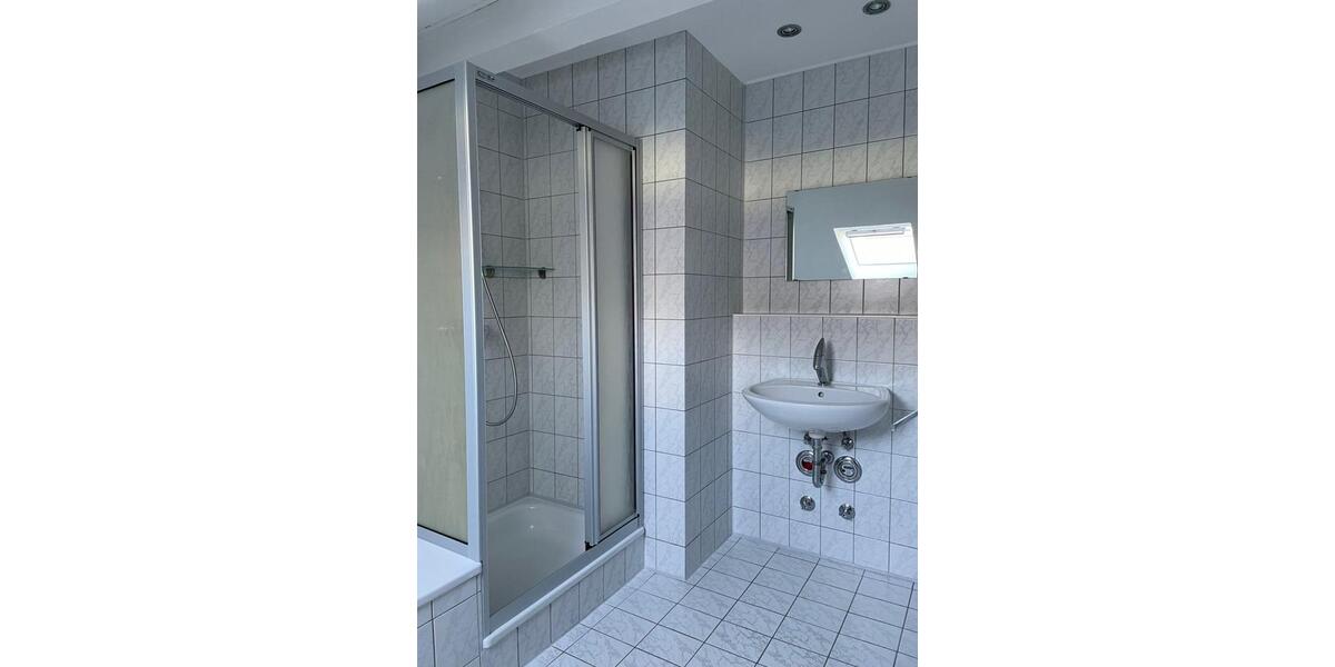 Dachgeschoßwohnung Simbach am Inn - 2 Zimmer, 75 m&sup2;, 600&euro; | Angebot:26302590