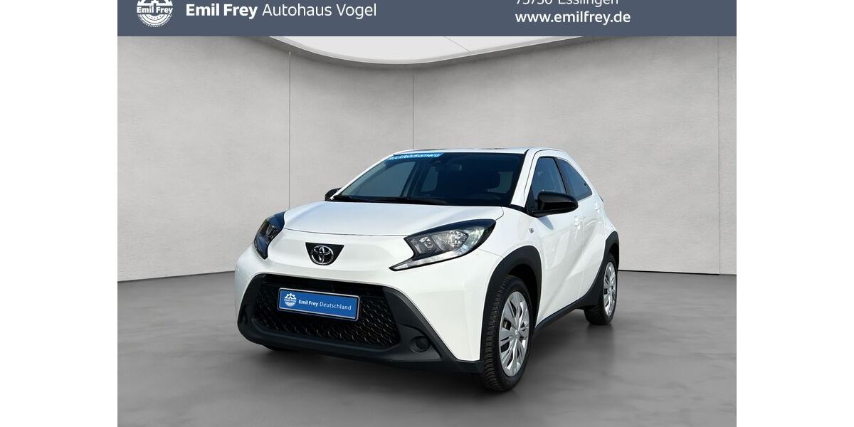 Toyota Aygo (X) 19.100 km 13.990 &euro; Esslingen 73730