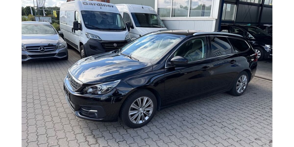 Peugeot 308 187.000 km 6.990 &euro; Flensburg 24941
