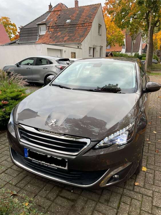 Peugeot 308 145.450 km 9.800 € Kamp Lintfort 47475