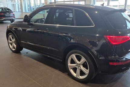 Audi Q5 96.000 km 19.990 &euro; Bremerhaven 27568