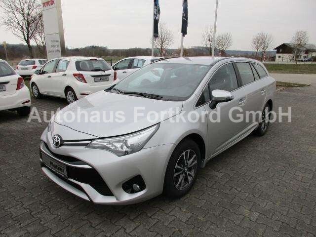 Toyota Avensis 64.980 km 18.390 &euro; Bielefeld 33689