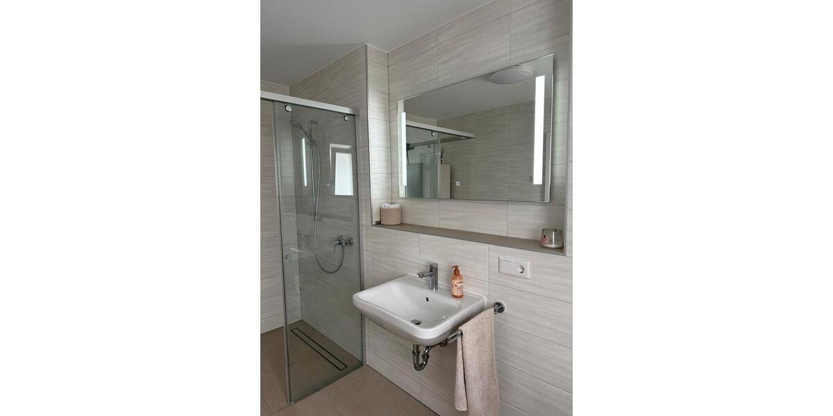 Erdgeschoßwohnung Kitzingen - 4.5 Zimmer, 128 m&sup2;, 1.360&euro; | Angebot:26350719