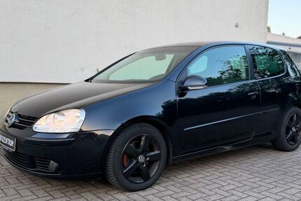 VW Golf 215.000 km 2.190 &euro; Peine 31226
