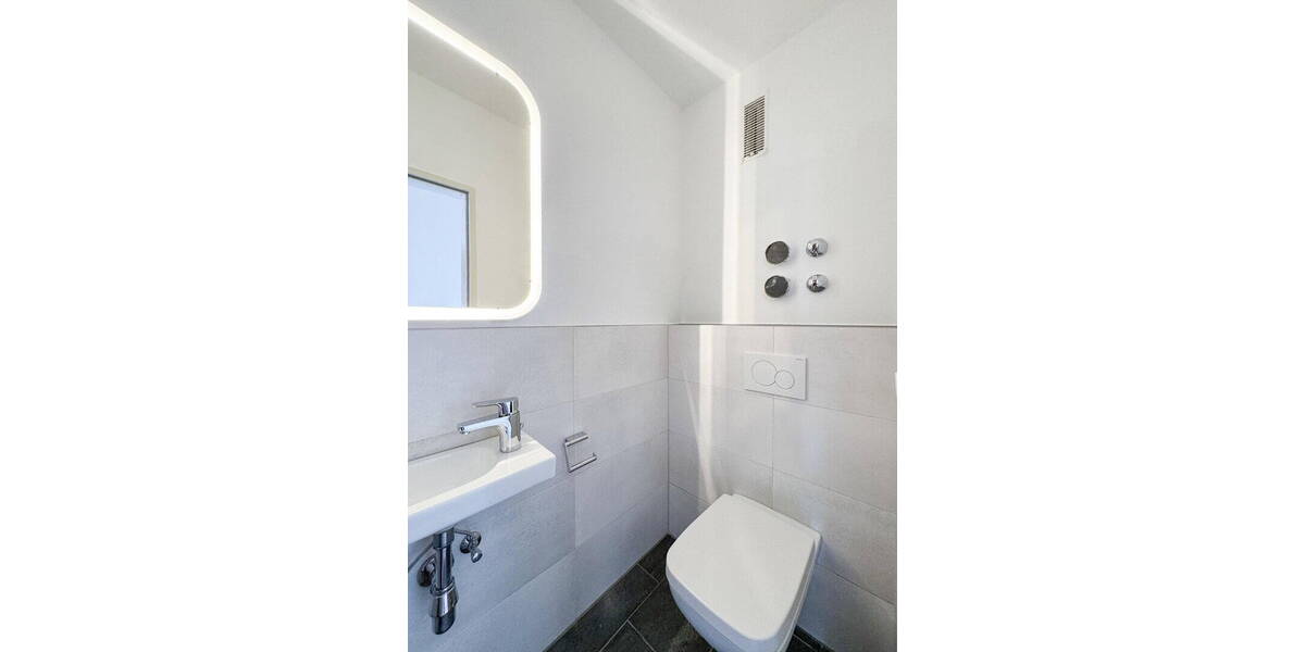 Etagenwohnung Regensburg Reinhausen - 3 Zimmer, 85 m&sup2;, 1.150&euro; | Angebot:26002339