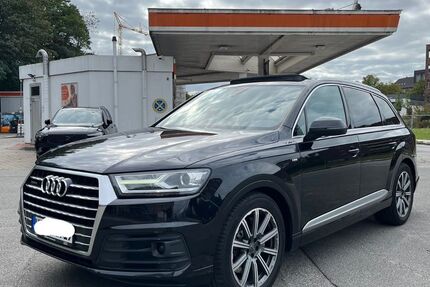 Audi Q7 228.000 km 19.700 &euro; Hamburg 22765