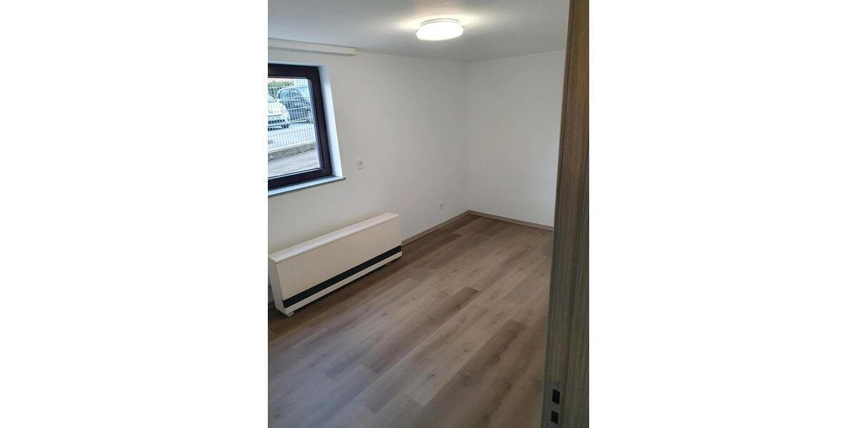Erdgeschoßwohnung Sachsenheim - 3 Zimmer, 55 m&sup2;, 720&euro; | Angebot:25355143