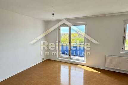 Wohnung Schönebeck - 4 Zimmer, 65 m&sup2;, 31.900&euro; | Angebot:27453441