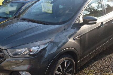 Ford Kuga 135.000 km 13.900 &euro; Radolfzell 78315