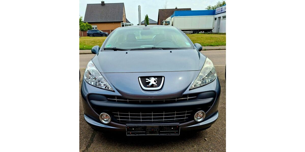 Peugeot 207 158.000 km 2.666 &euro; Minden 32425
