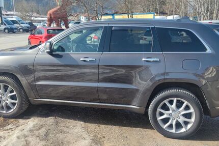 Jeep Grand Cherokee 200.400 km 14.700 &euro; Halblech 87642