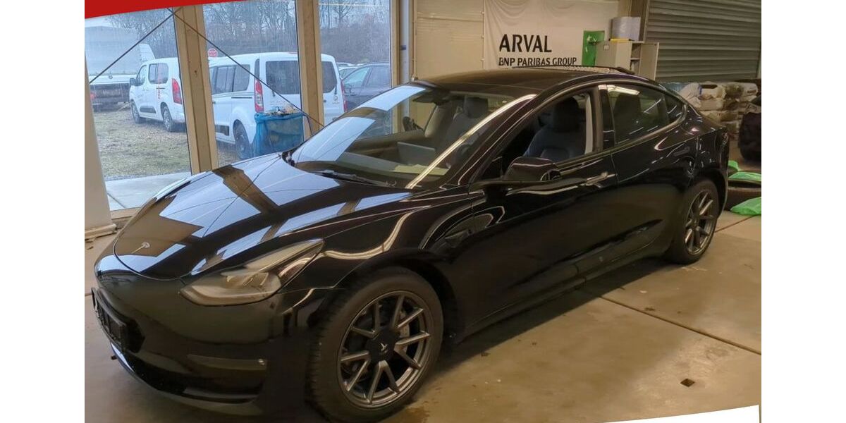 Tesla Model 3 46.000 km 33.450 &euro; Bebra 36179