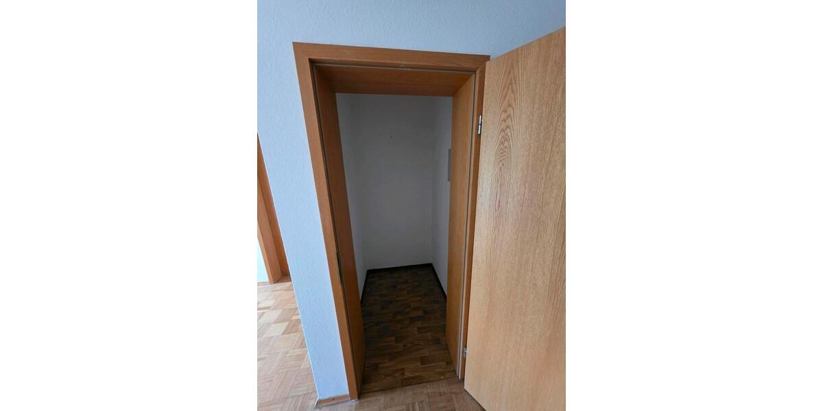 Etagenwohnung Güglingen - 3.5 Zimmer, 87 m&sup2;, 278.000&euro; | Angebot:27118387