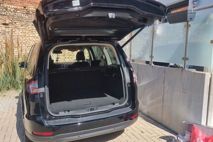 Ford Galaxy 128.000 km 16.300 € Laudenbach 69514