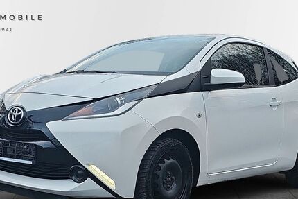 Toyota Aygo (X) 139.615 km 3.999 &euro; Troisdorf 53840