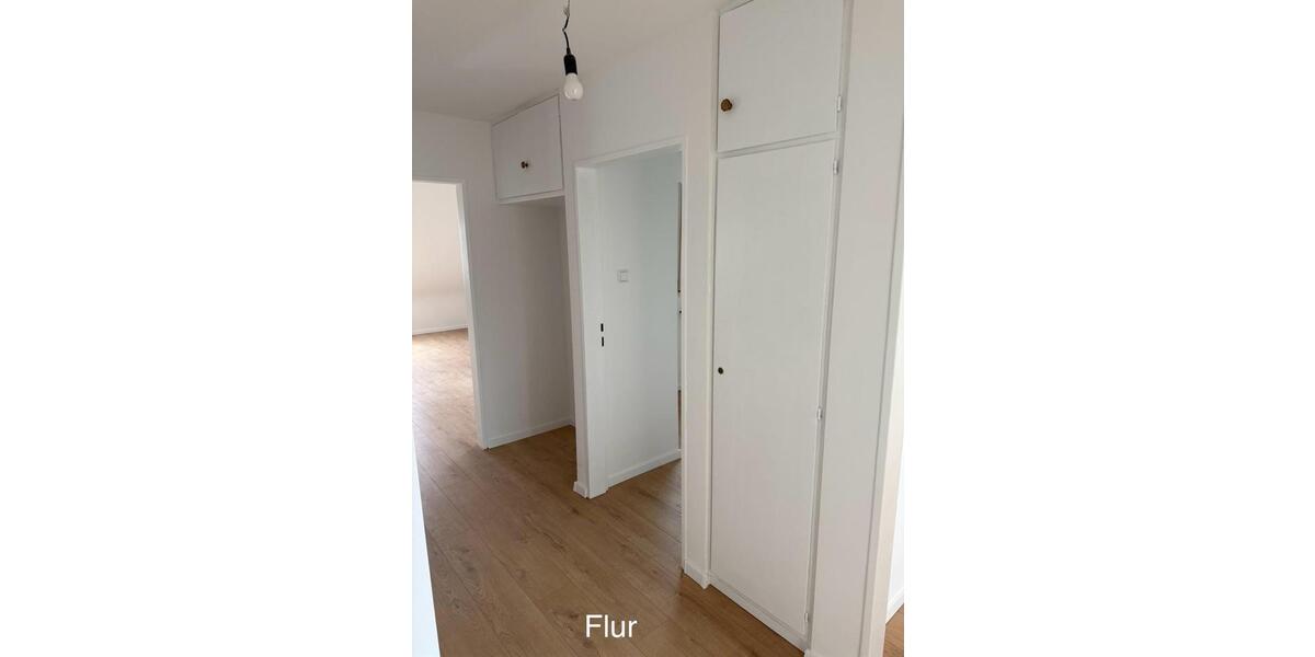 Neu sanierte Dachgeschosswohnung in Schwetzingen-Nord 3 zimmer
