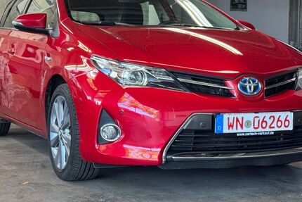 Toyota Auris 83.900 km 9.990 &euro; Fellbach bei Stuttgart 70736