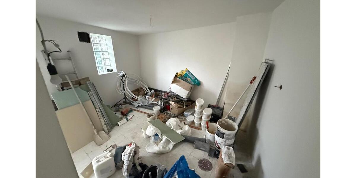 Großes Sieben-Zimmer-Reihenmittelhaus in Massivbauweise | 120 m² 7 zimmer