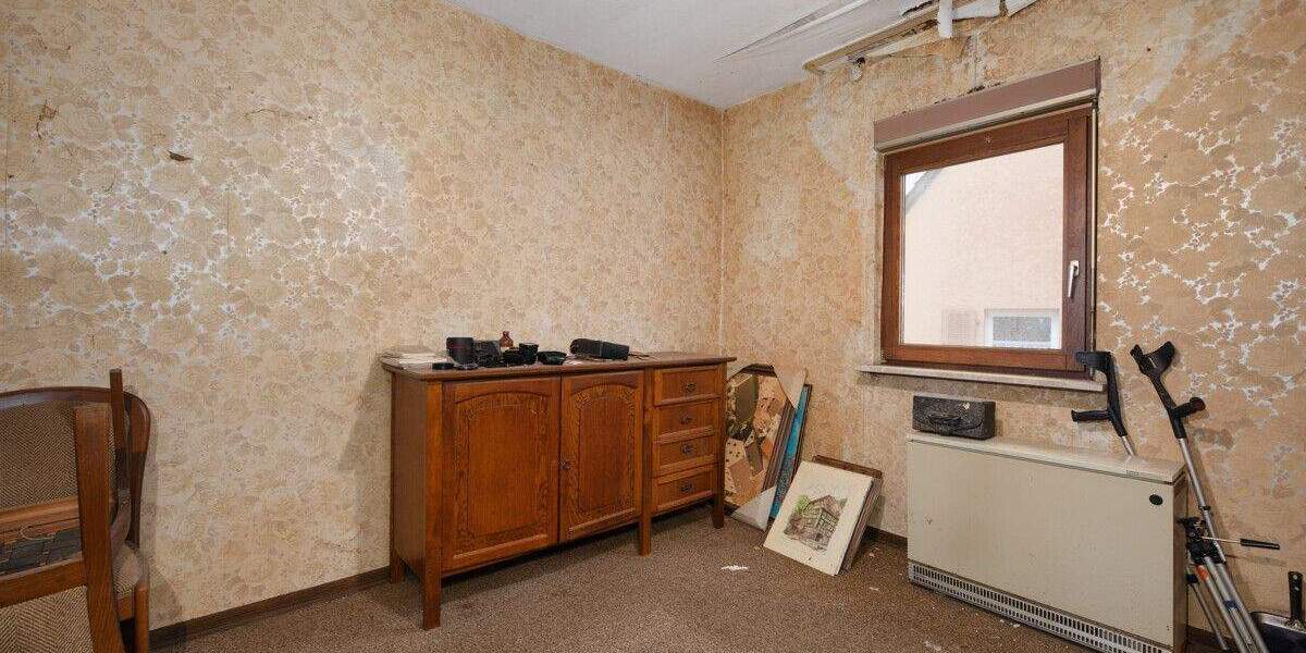 Einfamilienhaus Königsbach-Stein Königsbach - 7 Zimmer, 193 m&sup2;, 298.000&euro; | Angebot:24860353