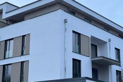 Penthouse-Traum: 180°-Balkon | 4 Zimmer | Gäste-WC | freier Grün- 4 zimmer