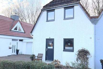 PURNHAGEN-IMMOBILIEN - Moderne und gepflegte Doppelhaushälfte mit Garage in ruhiger Lage von Aumund 3 zimmer