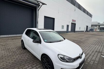 VW Golf 302.999 km 4.499 &euro; gersthofen 86368