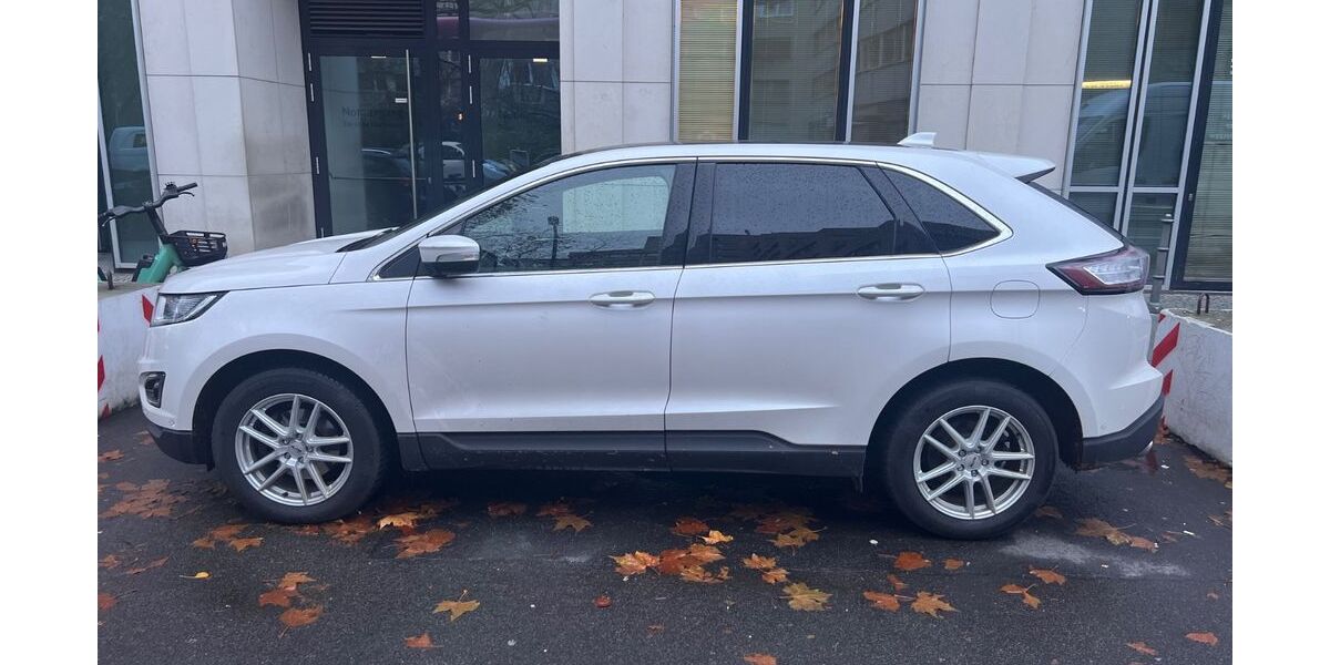 Ford Edge 82.000 km 18.500 &euro; Berlin 10963