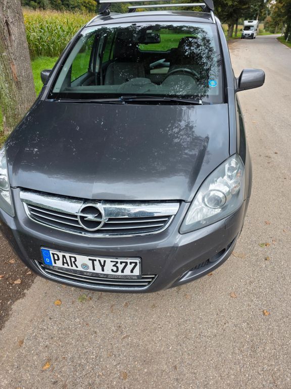 Opel Zafira 220.300 km 2.799 € Berngau 92361