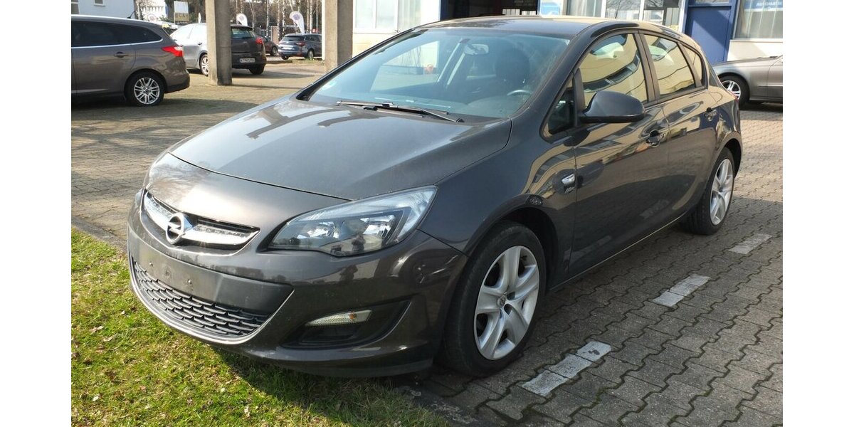Opel Astra ACTIVE KLIMAANLAGE 17 ZOLL LMF TEMPOMAT 92.855 km 7.250 &euro; Köln 50858