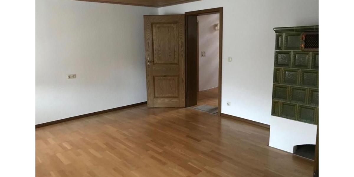 Etagenwohnung Bad Dürrheim - 4 Zimmer, 100 m&sup2;, 500&euro; | Angebot:26293140