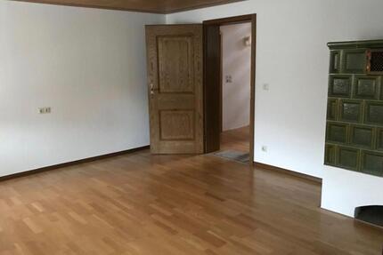 Wohnung Bad Dürrheim - 4 Zimmer, 100 m&sup2;, 500&euro; | Angebot:26293140