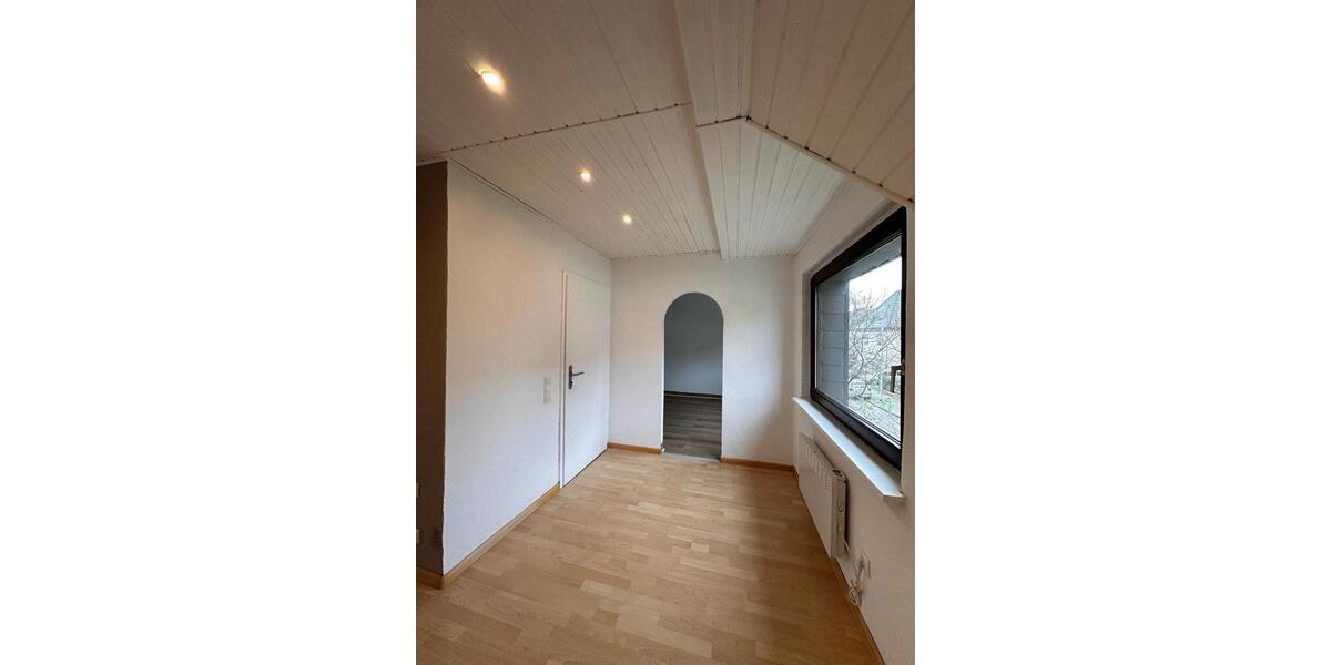 Etagenwohnung Duisburg Duisburg-Mitte - 1 Zimmer, 34 m&sup2;, 680&euro; | Angebot:26648913