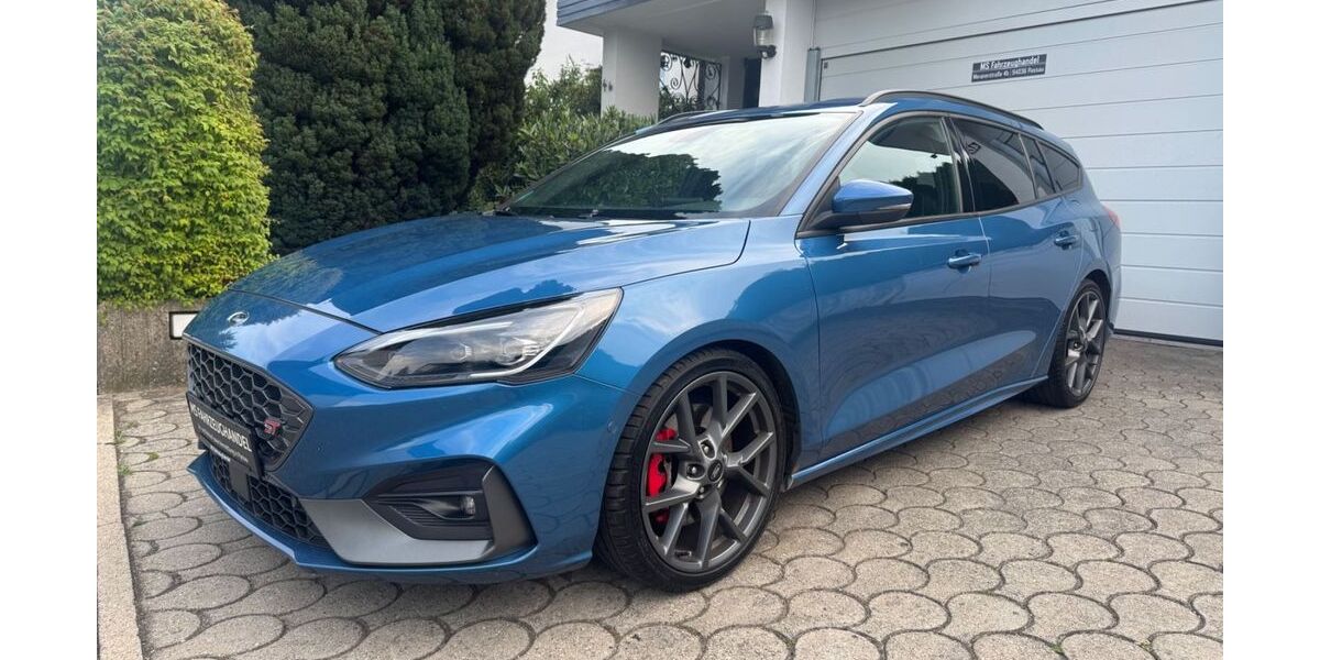 Ford Focus 129.980 km 15.990 &euro; Passau 94036