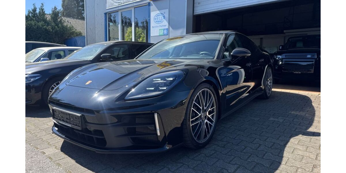 Porsche Panamera 6.999 km 132.899 &euro; Bielefeld 33609