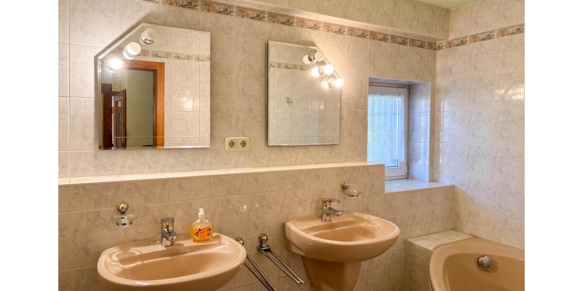 Einfamilienhaus Schlettau - 5 Zimmer, 155 m&sup2;, 229.000&euro; | Angebot:26512282